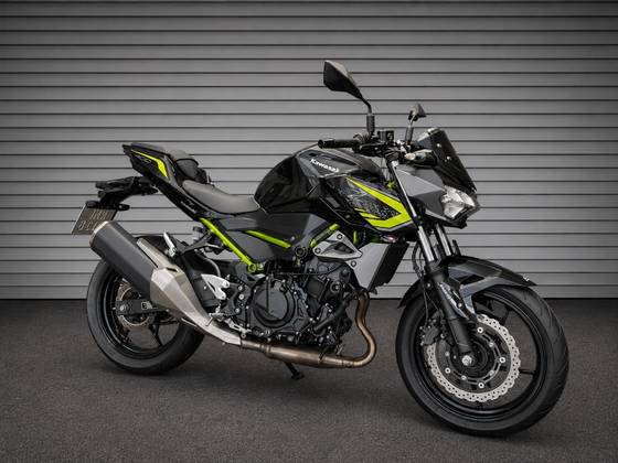 KAWASAKI Z400 KAWASAKI Z400